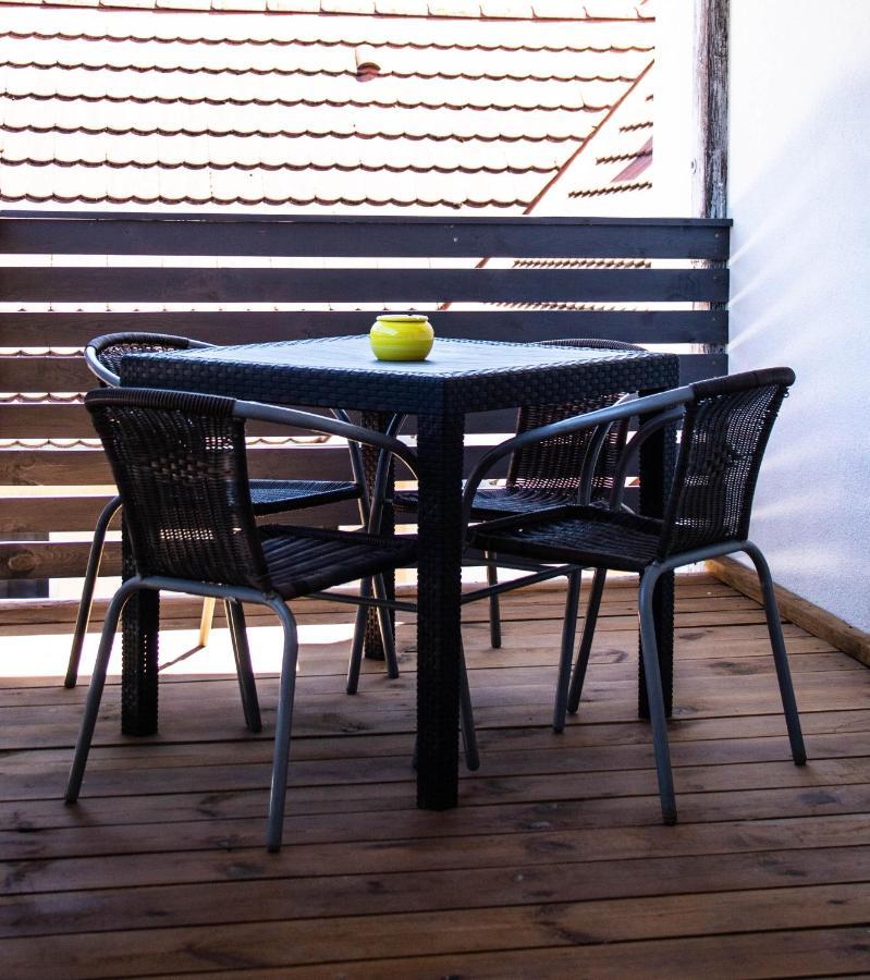 Koller Apartmanhaz ชาร์วาร์ ภายนอก รูปภาพ