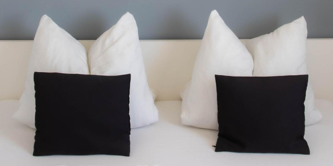 Koller Apartmanhaz ชาร์วาร์ ภายนอก รูปภาพ