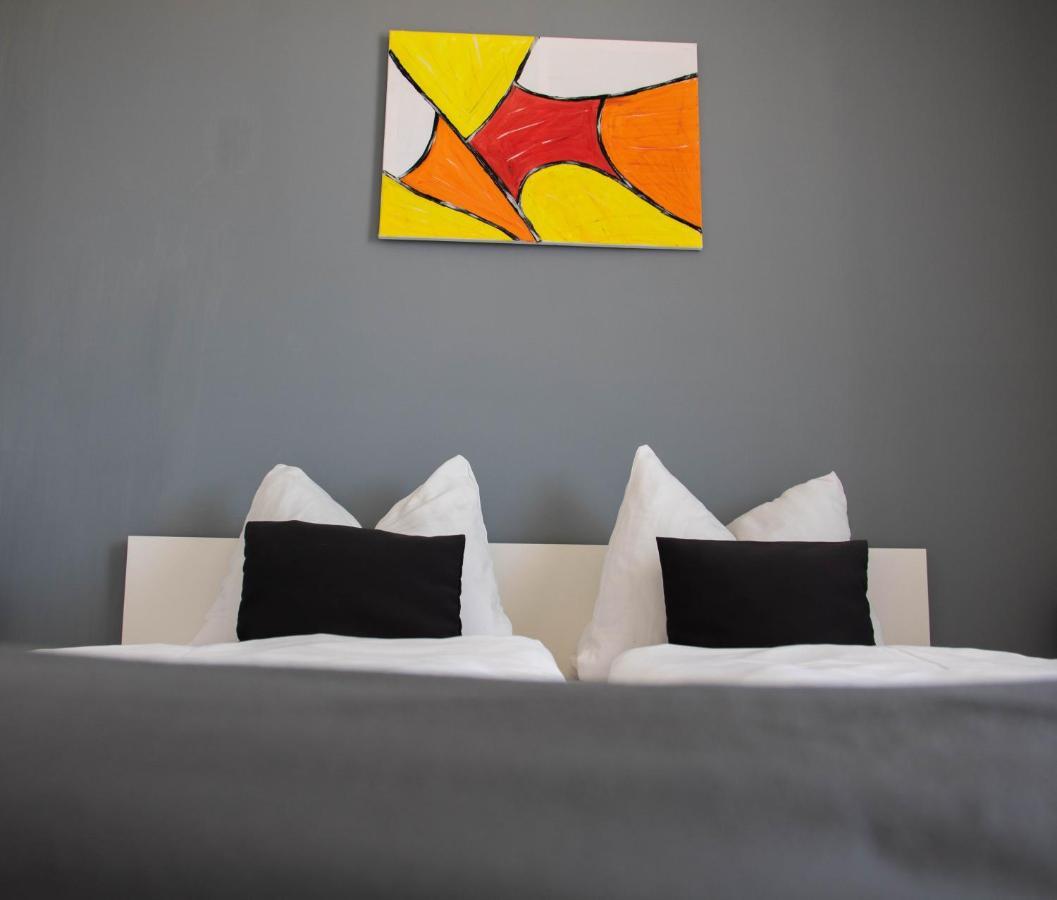 Koller Apartmanhaz ชาร์วาร์ ภายนอก รูปภาพ